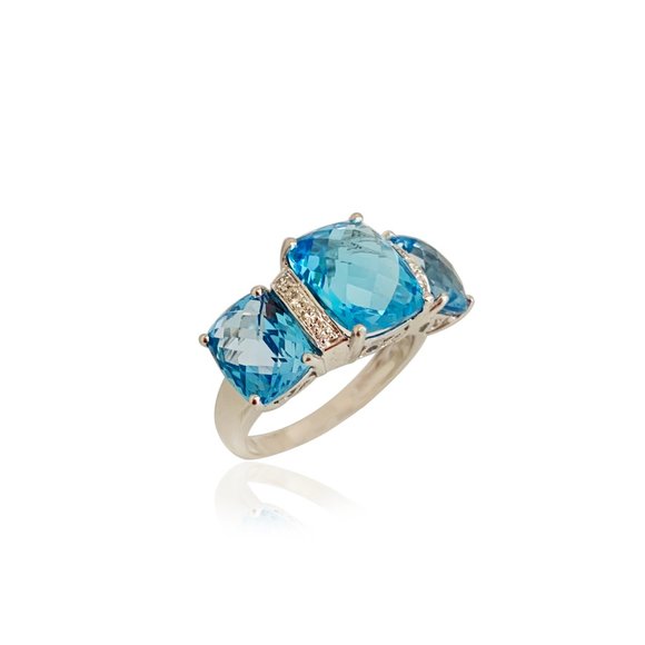 Three stone Cushion Swiss Blue Quartz diamond stat - Picture 3 of 4